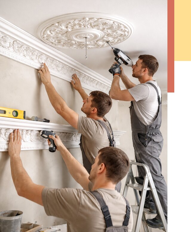 Монтаж лепнины на потолок в Балаково от 3257 руб. быстро и недорого | ОТДЕЛОЧНИК-Блк